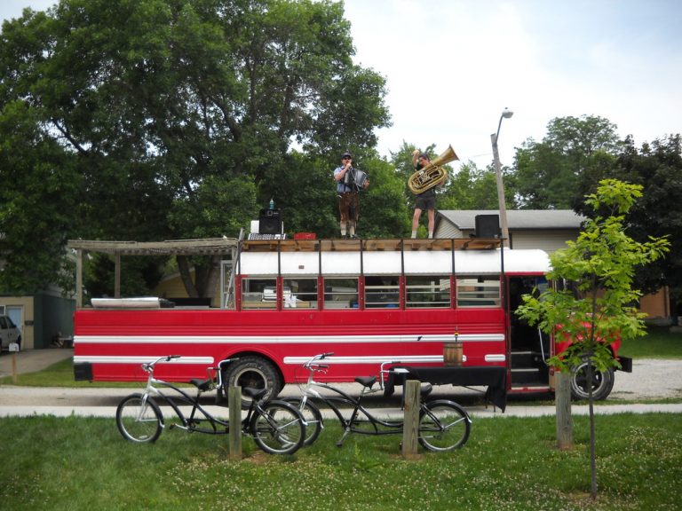Discover ECCO bus