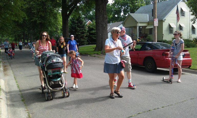 ECCO's 4th of July parade