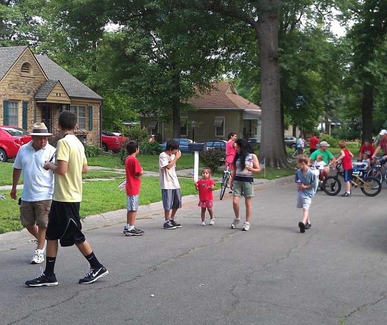 ECCO's 4th of July parade